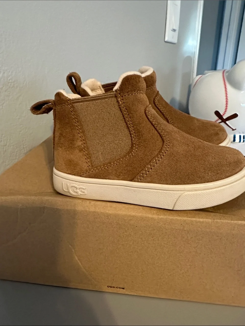 UGG comfortable kids